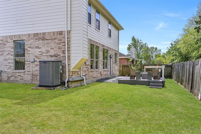 1020 Jefferson Street, Alvin, TX 77511