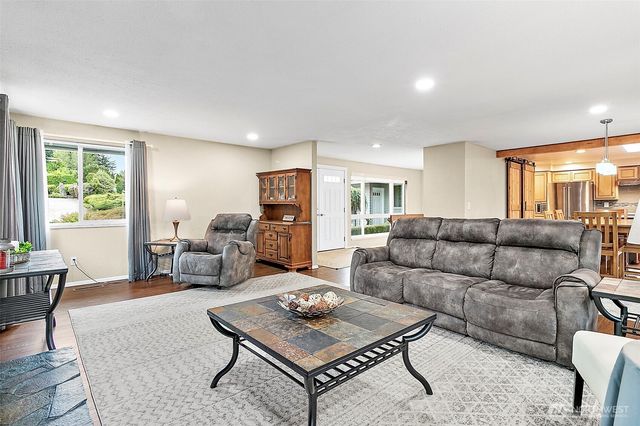 13228 SE 247th Street, Kent, WA 98042