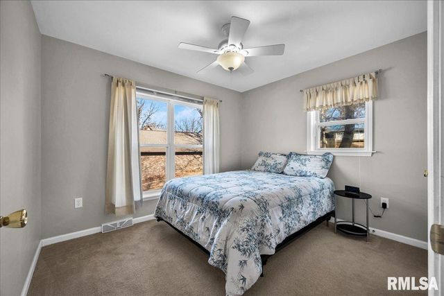 54 SHADY OAK Court, Dahinda, IL 61428