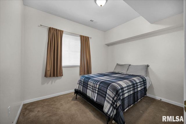 54 SHADY OAK Court, Dahinda, IL 61428