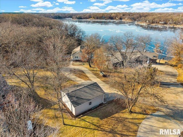 54 SHADY OAK Court, Dahinda, IL 61428