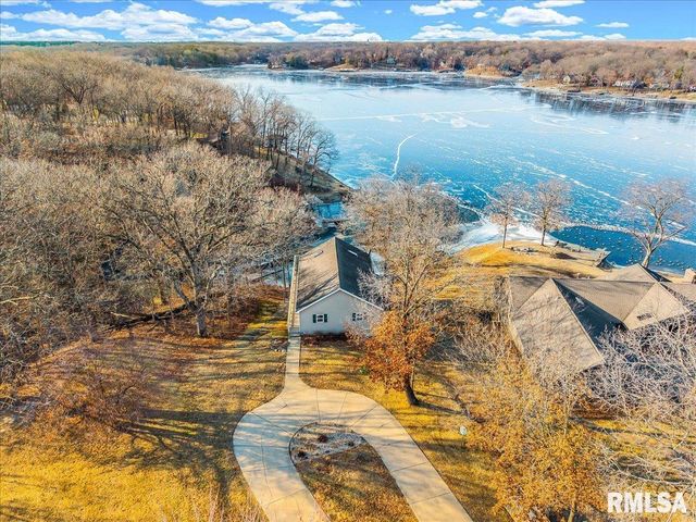 54 SHADY OAK Court, Dahinda, IL 61428