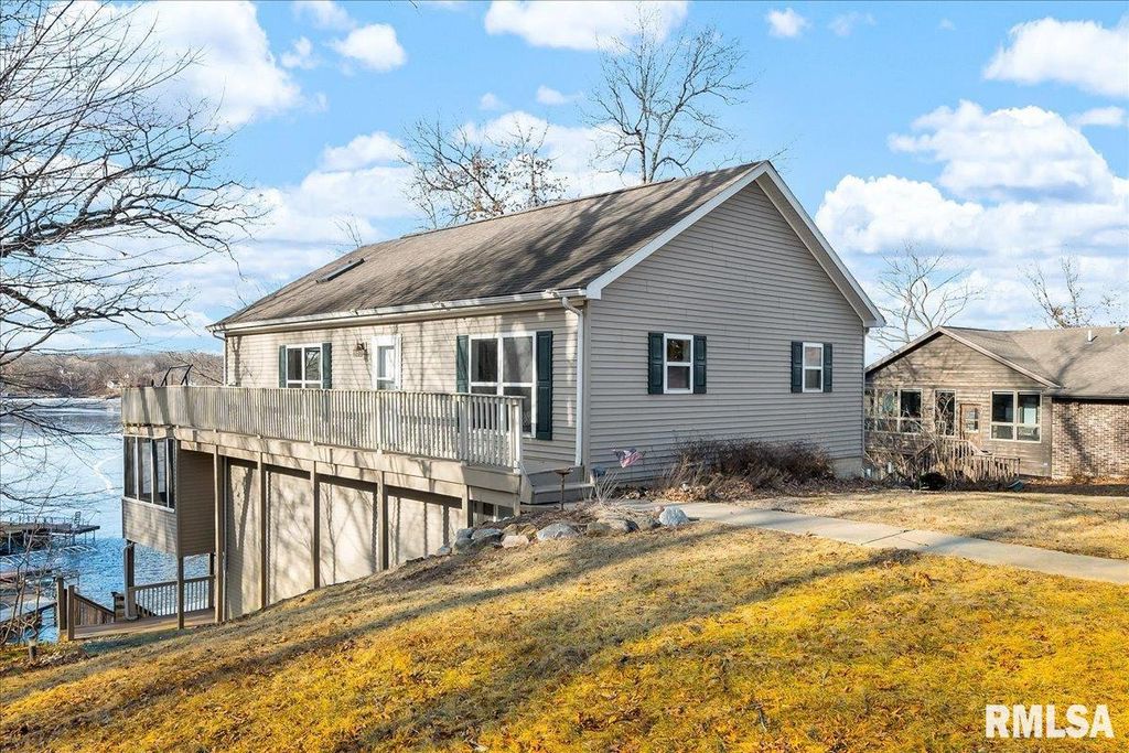 54 SHADY OAK Court, Dahinda, IL 61428