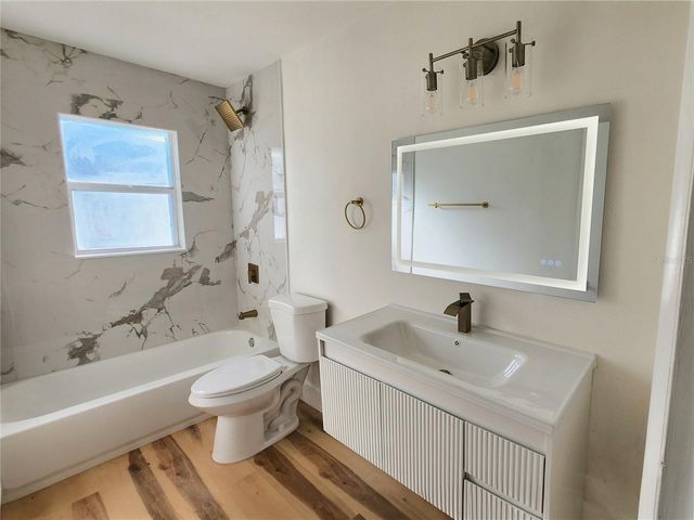 6245 FOX HUNT TRAIL, Orlando, FL 32808