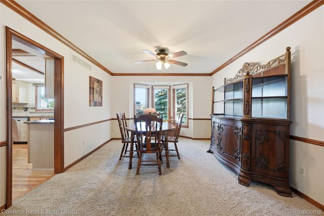 8915 Chestnut Run Drive, Shelby Charter Township, MI 48317