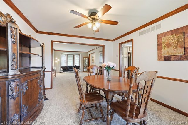 8915 Chestnut Run Drive, Shelby Charter Township, MI 48317