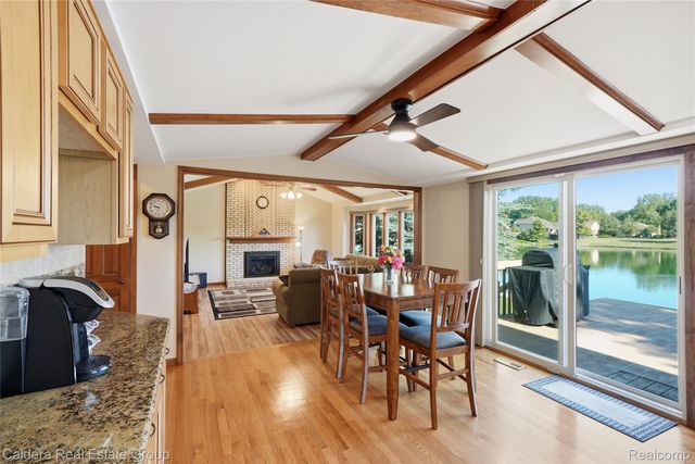 8915 Chestnut Run Drive, Shelby Charter Township, MI 48317