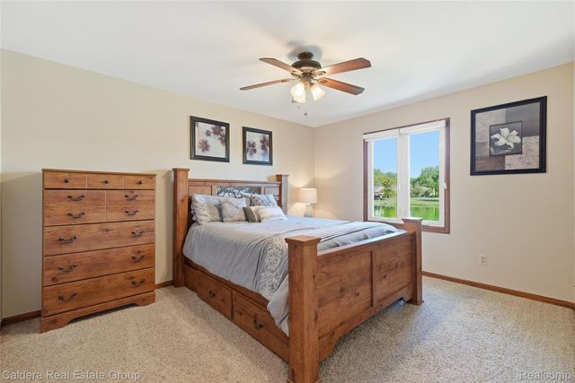 8915 Chestnut Run Drive, Shelby Charter Township, MI 48317