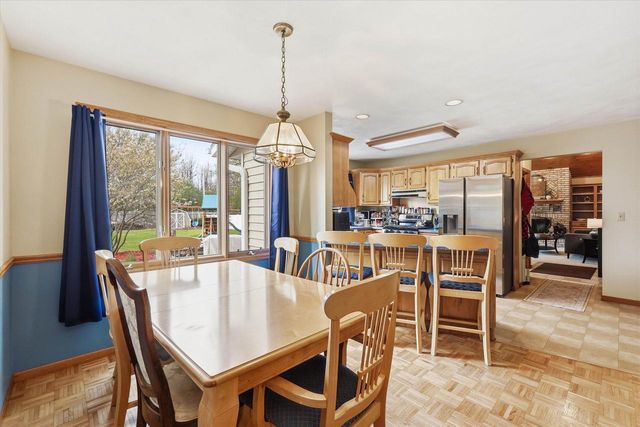 917 E KRAMER LANE, Appleton, WI 54915