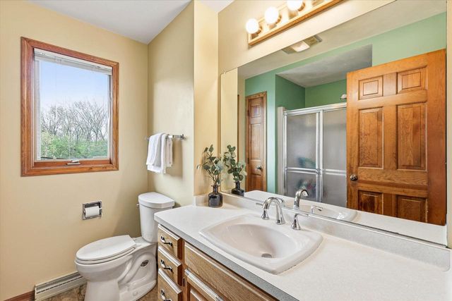 917 E KRAMER LANE, Appleton, WI 54915