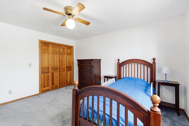 917 E KRAMER LANE, Appleton, WI 54915