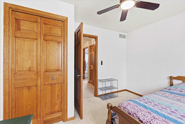 917 E KRAMER LANE, Appleton, WI 54915