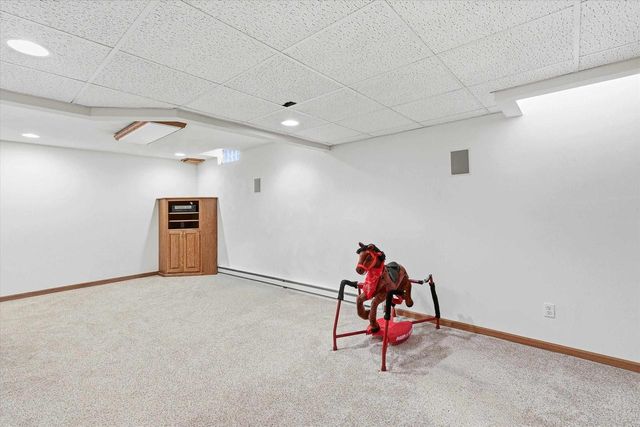 917 E KRAMER LANE, Appleton, WI 54915
