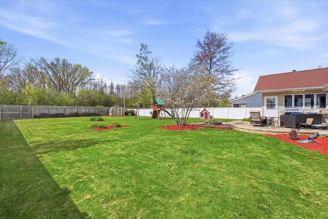 917 E KRAMER LANE, Appleton, WI 54915
