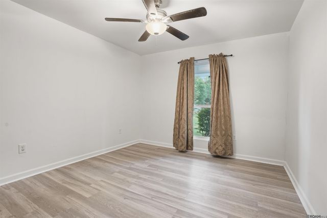 8080 Belle Helene Dr, Denham Springs, LA 70726