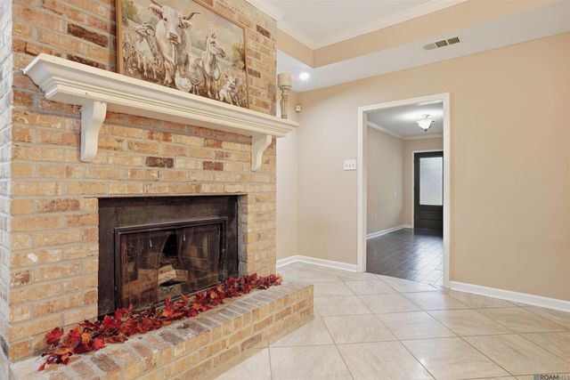 8080 Belle Helene Dr, Denham Springs, LA 70726