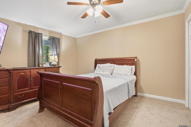 8080 Belle Helene Dr, Denham Springs, LA 70726