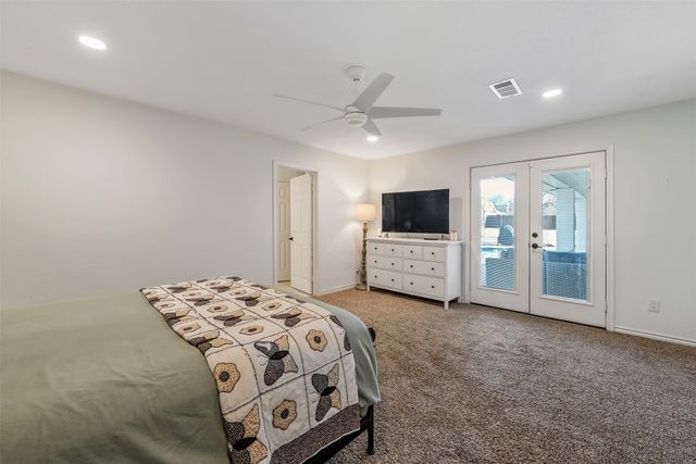 300 Rash Lane, Terrell, TX 75160