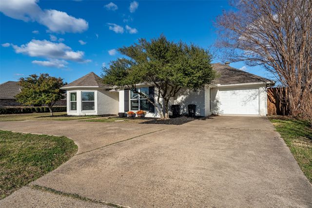 300 Rash Lane, Terrell, TX 75160