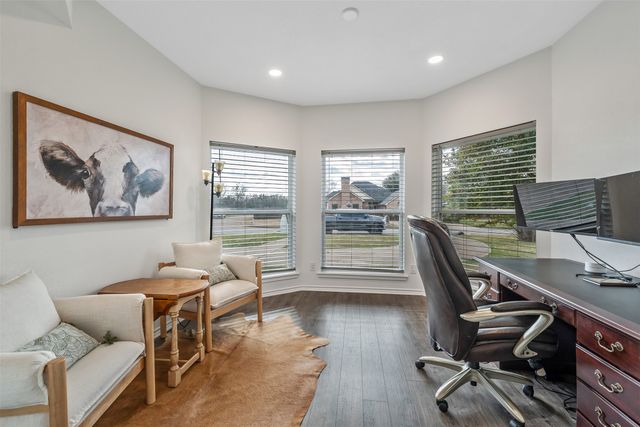 300 Rash Lane, Terrell, TX 75160