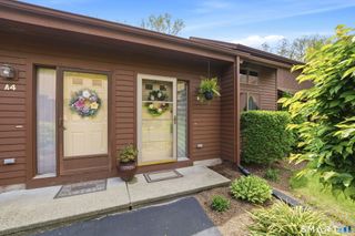 348 Boston Post Road A3, Waterford, CT 06385