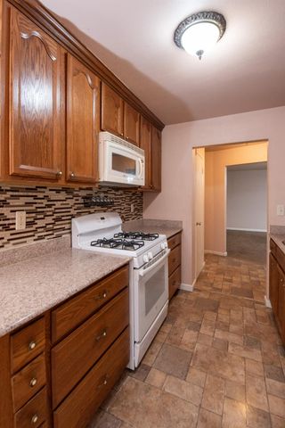 404 Trask Ln, Modesto, CA 95354