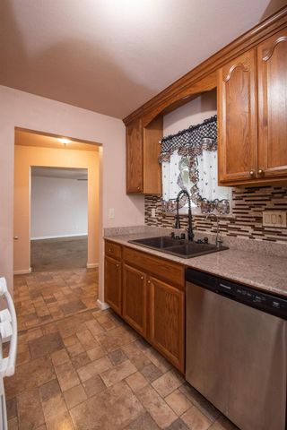 404 Trask Ln, Modesto, CA 95354