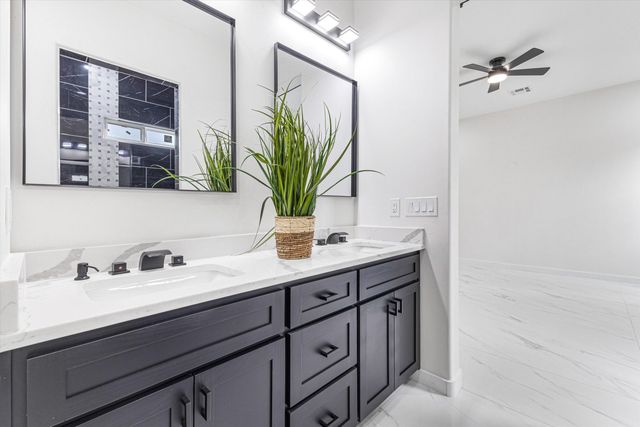 6030 Miller Road NE, Rio Rancho, NM 87144