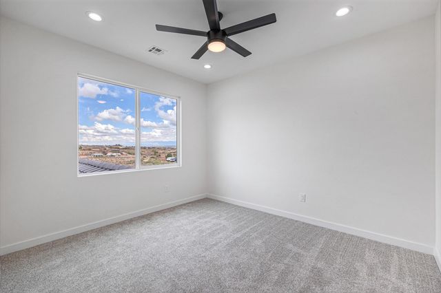 6030 Miller Road NE, Rio Rancho, NM 87144