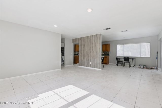 1390 Mariposa Drive NE, Palm Bay, FL 32905