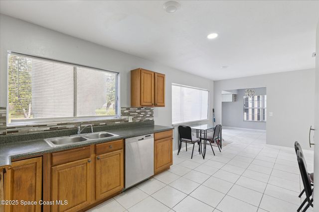 1390 Mariposa Drive NE, Palm Bay, FL 32905