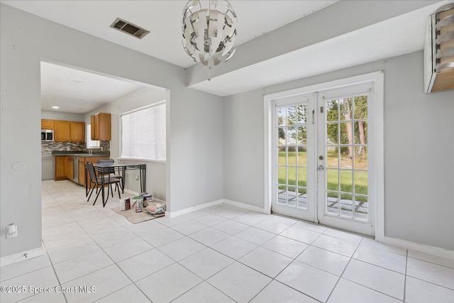 1390 Mariposa Drive NE, Palm Bay, FL 32905