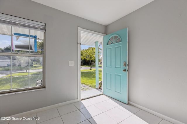 1390 Mariposa Drive NE, Palm Bay, FL 32905
