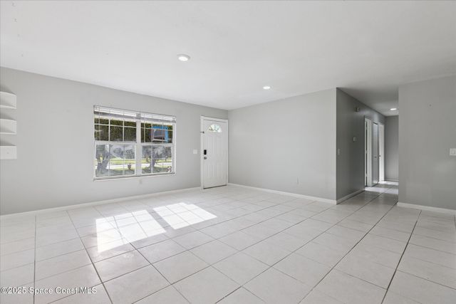 1390 Mariposa Drive NE, Palm Bay, FL 32905