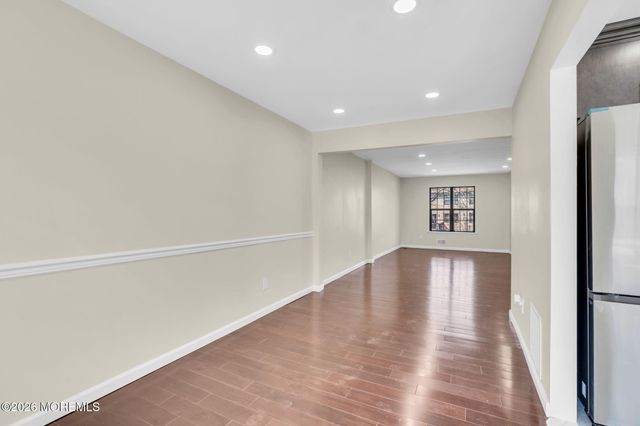 53 Heritage Lane, Fords, NJ 08863