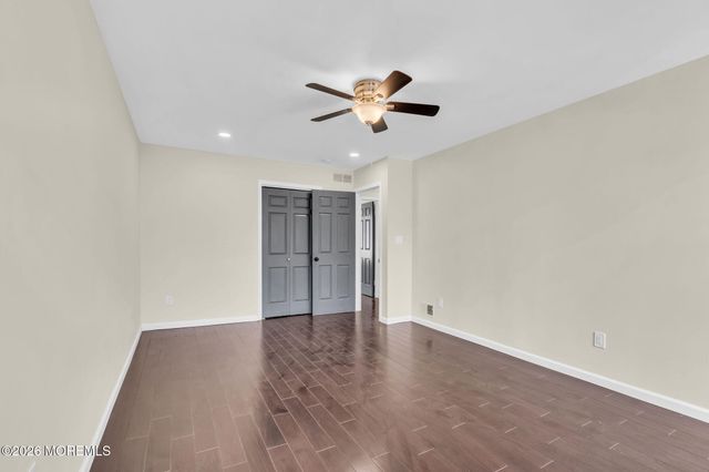 53 Heritage Lane, Fords, NJ 08863