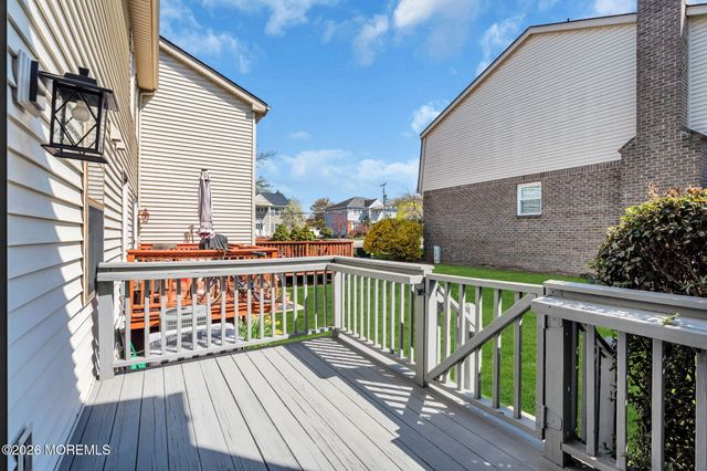 53 Heritage Lane, Fords, NJ 08863