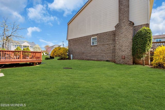 53 Heritage Lane, Fords, NJ 08863