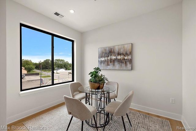 1760 E Auburn Road 3A, Rochester Hills, MI 48307