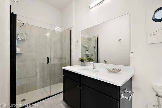 1760 E Auburn Road 3A, Rochester Hills, MI 48307