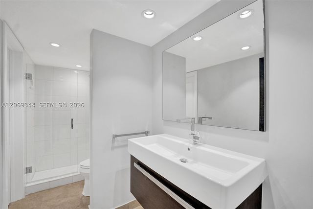 7401 SW 82nd St 302S, Miami, FL 33143