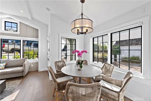 156 Pearl Street, Laguna Beach, CA 92651
