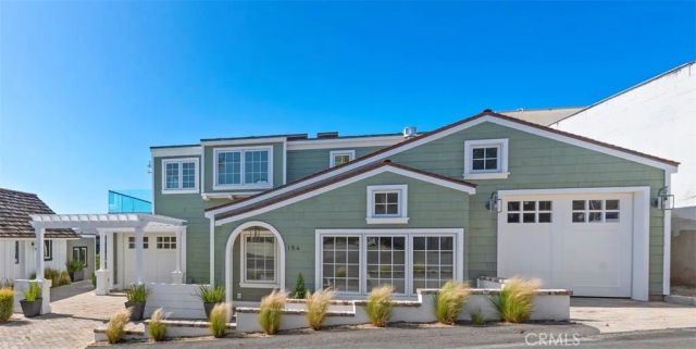 156 Pearl Street, Laguna Beach, CA 92651