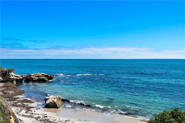156 Pearl Street, Laguna Beach, CA 92651