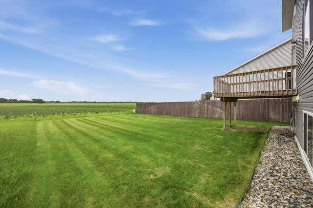 4134 14th Avenue S, Moorhead, MN 56560