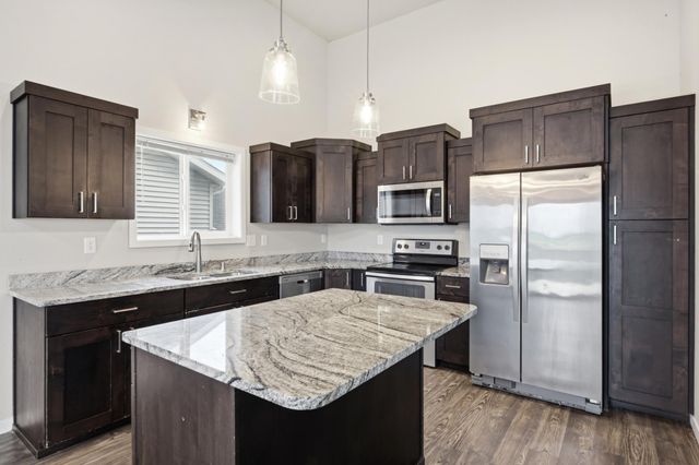 4134 14th Avenue S, Moorhead, MN 56560