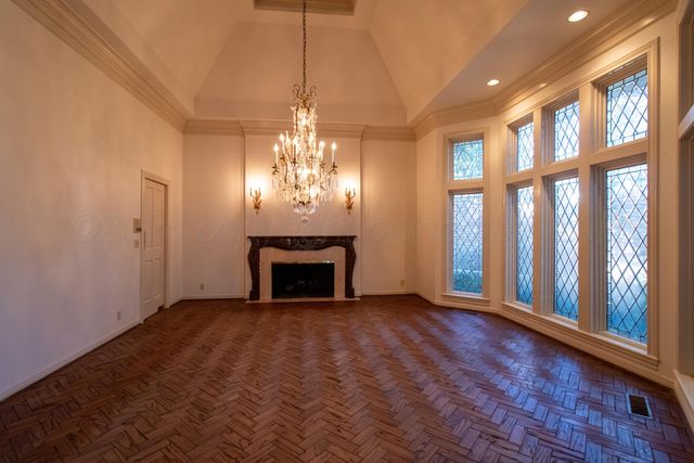 4 QUADRILLE, Amarillo, TX 79106
