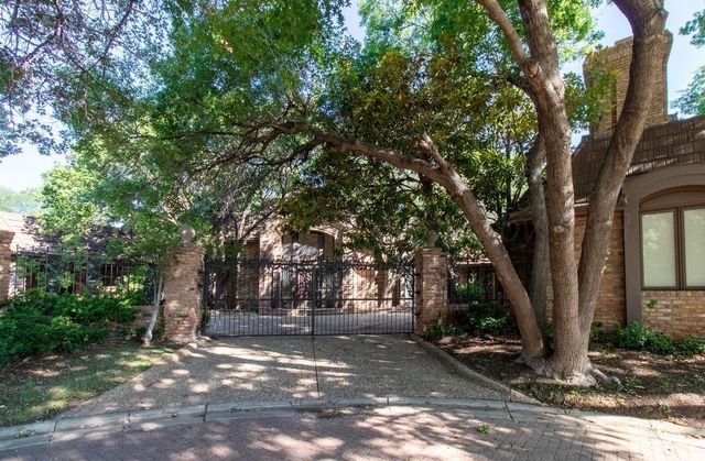 4 QUADRILLE, Amarillo, TX 79106