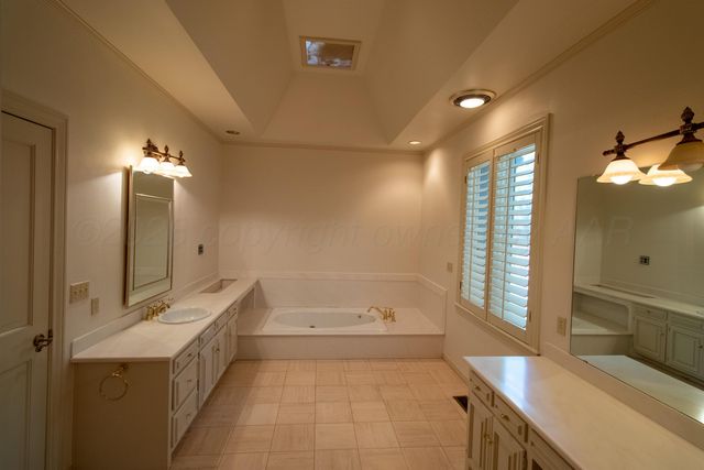 4 QUADRILLE, Amarillo, TX 79106