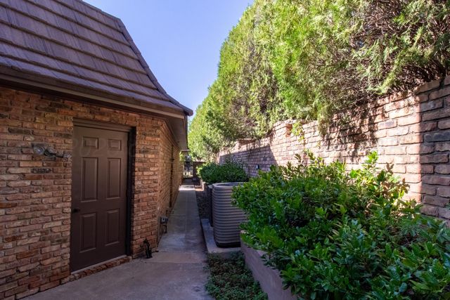 4 QUADRILLE, Amarillo, TX 79106